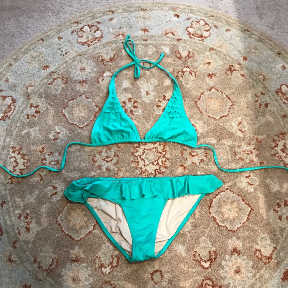Old Navy ruffle bikini